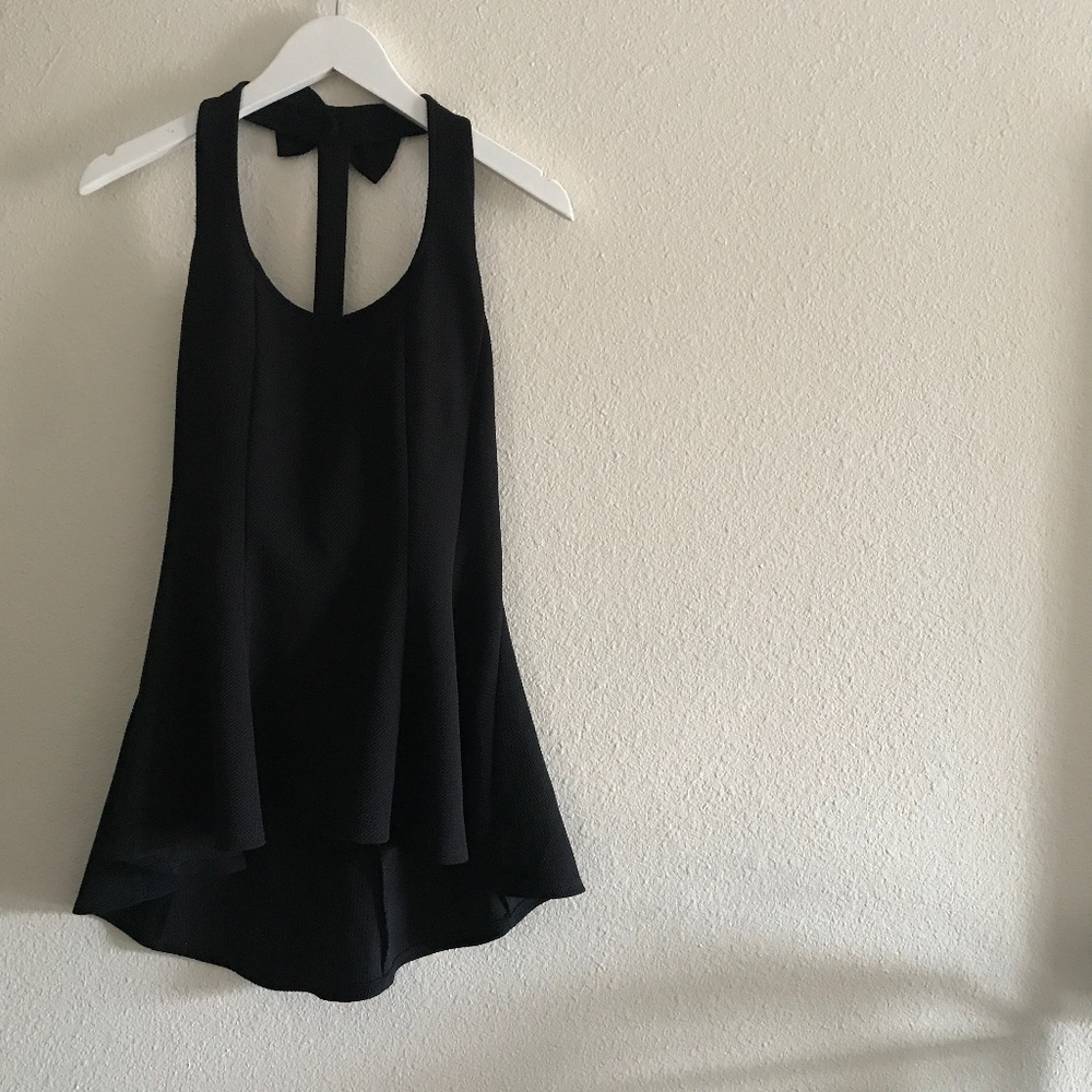Peplum tank top w/adorable bow detail in back